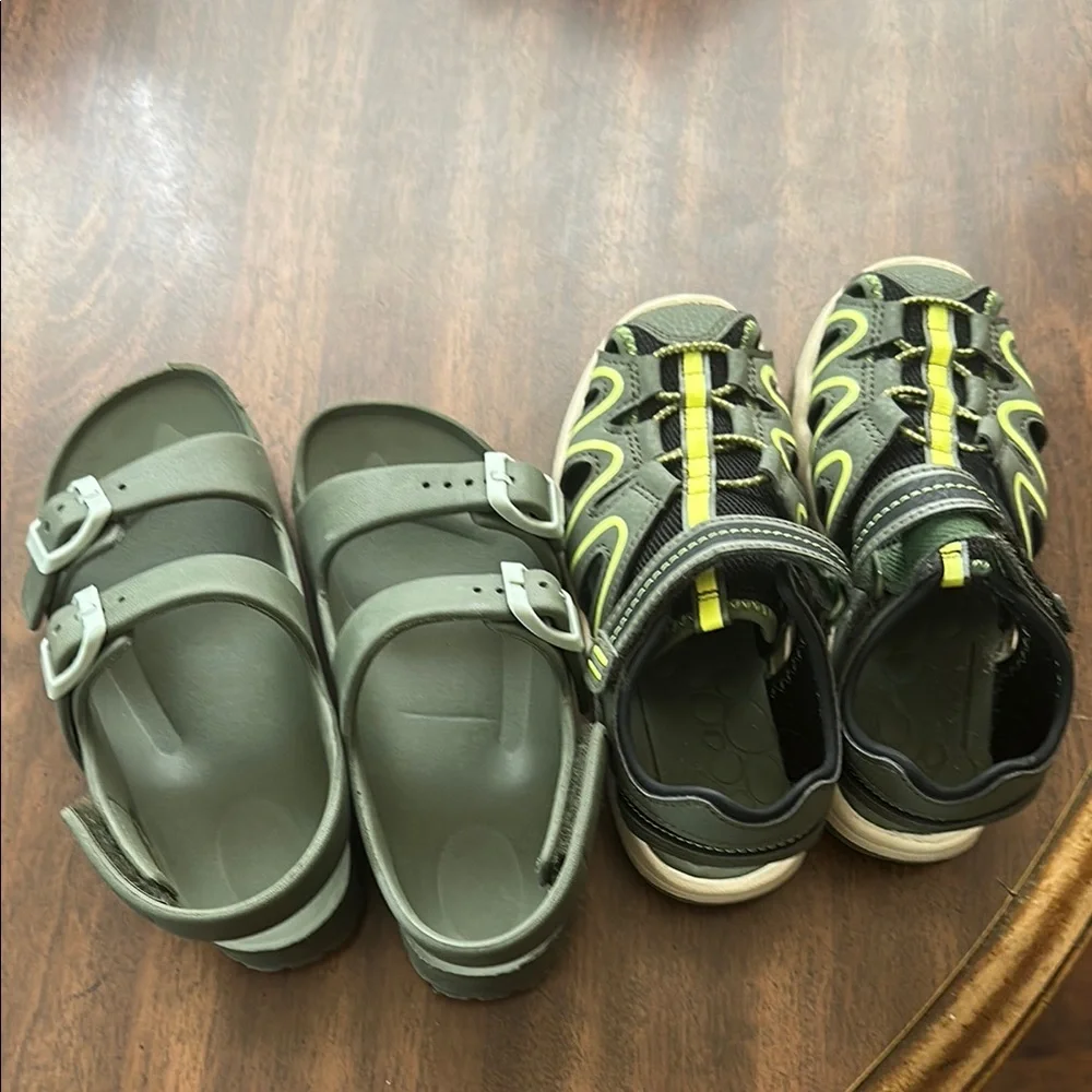 Sandals bundle - Picture 1 of 5